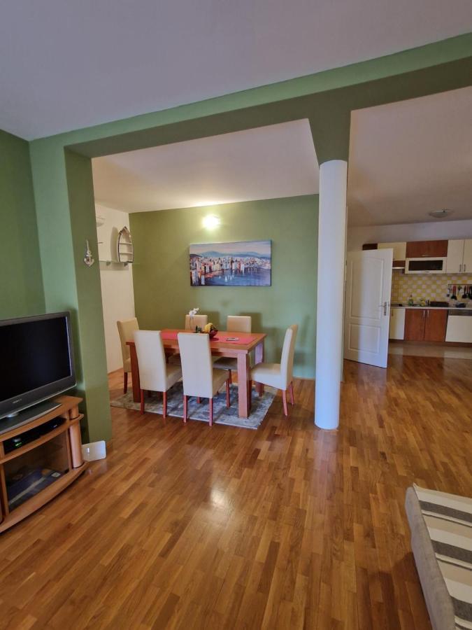 Apartments Glibo ツレス エクステリア 写真